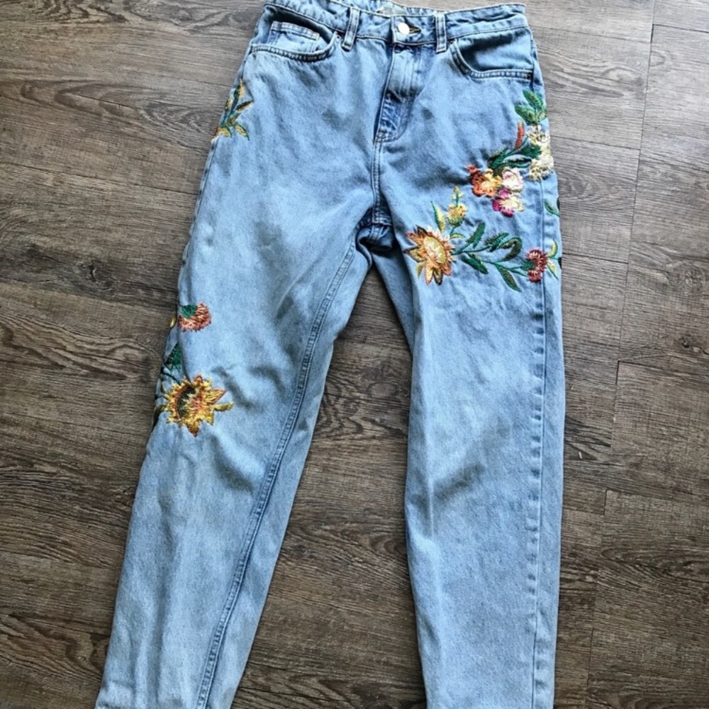ISO: TOPSHOP Moto Mom High Waist Embroidered Jeans